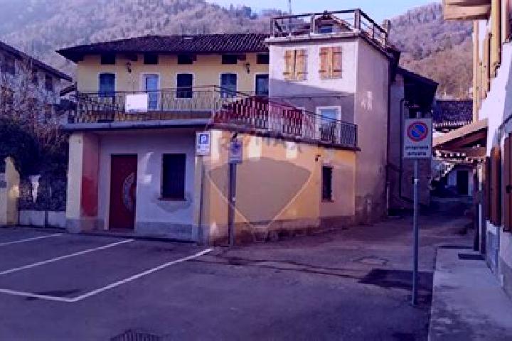 Lucy, 24 — Escort in Facen-Travagola, Italy