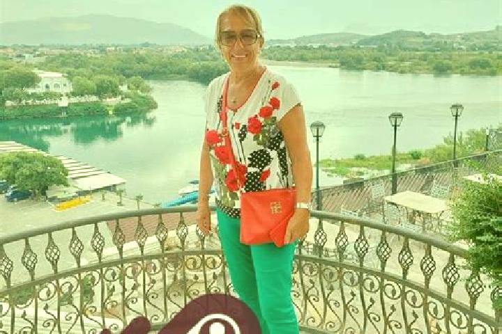 Lucy, 24 — Escort in Lovcenac, Serbia