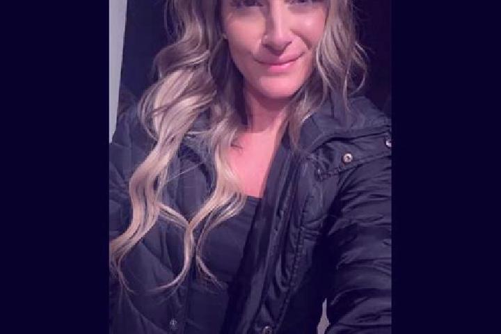 Lucy, 24 — Escort in Parkway, Canada