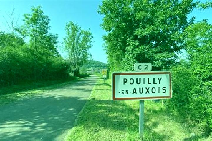 Lucy, 24 — Escort in Pouilly-en-Auxois, France