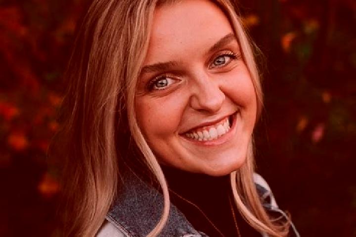 Lucy, 24 — Escort in Ravenna, United States
