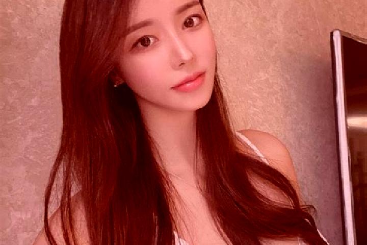 Lucy, 24 — Escort in Siquanpu, China