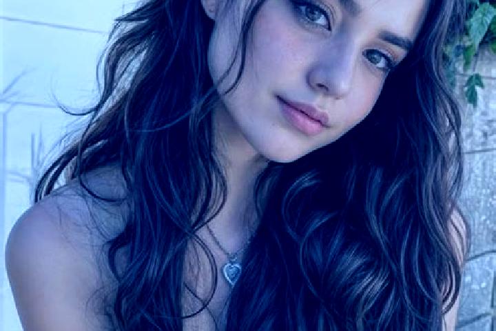 Lucy, 25, a black hazel-eyed slavic companion based in Mampleu. Offering Overnight, Striptease, Girlfriend Experience, Tantra. Available for incall and outca...