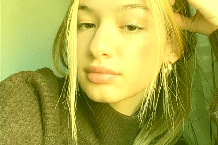 Lucy, 25, a blonde brown-eyed caucasian companion based in Casseneuil. Offering Overnight, GFE, OWO, CIM. Available for incall and outcall, overnight booking...
