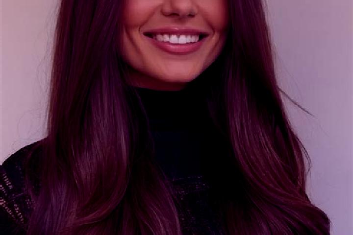 Lucy, 25, a brunette dark-eyed mixed companion based in Stroud. Offering Travel Companion, GFE, Fetish. Available for incall and outcall, day and evening dates.