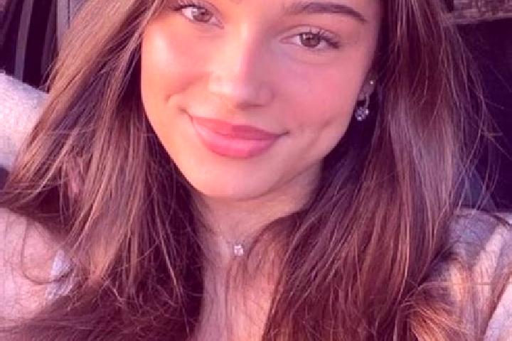 Lucy, 25, a brunette hazel-eyed latina companion based in Vana-Vigala. Offering Travel Companion, Overnight. Available for incall and outcall, day and evenin...