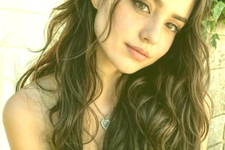 Lucy, 25, a brunette hazel-eyed slavic companion based in Waiblingen. Offering Fetish, Roleplay, GFE, OWO. Available for incall and outcall, overnight bookin...