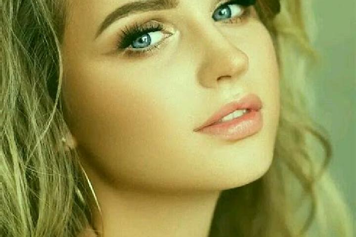 Lucy, 25, a dark blonde blue-eyed ebony companion based in Watugolok. Offering BDSM, Domination, Overnight. Available for incall and outcall, overnight booki...
