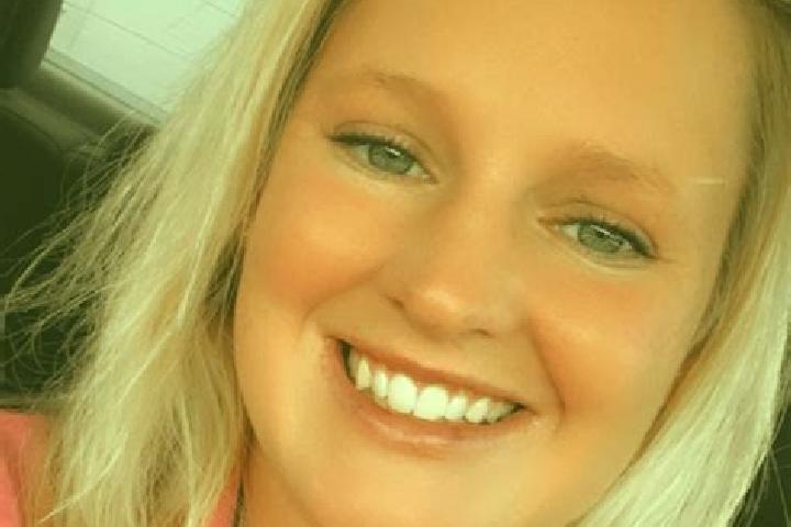 Lucy, 25 — Escort in Allgood, United States