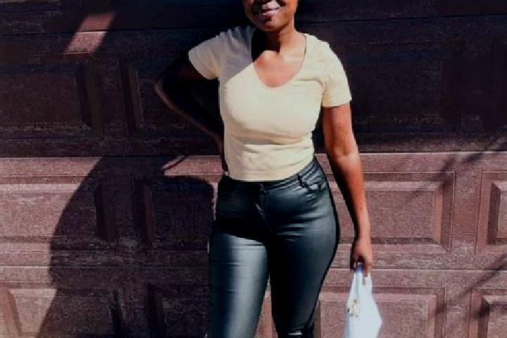 Lucy, 25 — Escort in Kamaqhekeza, South Africa