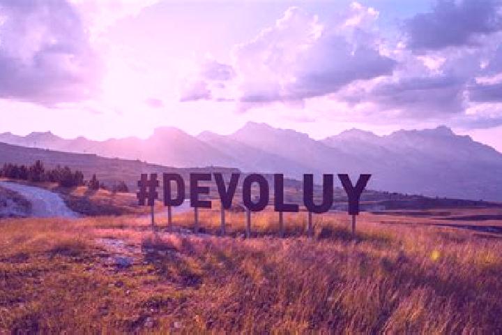 Lucy, 25 — Escort in Le Devoluy, France