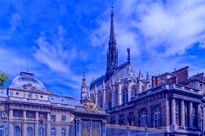 Lucy, 25 — Escort in Vieille Chapelle, France