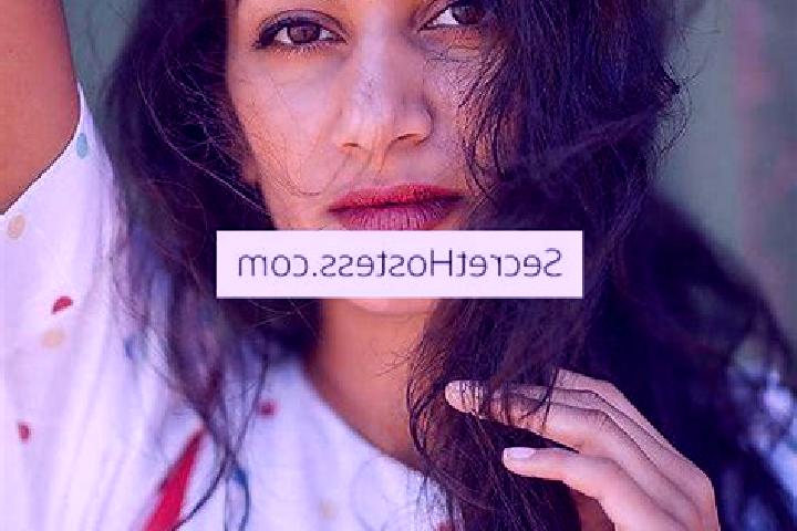 Lucy, 26, a black brown-eyed indian companion based in Nanxi. Offering Party Girl, BDSM, CIM. Available for incall and outcall, day and evening dates.