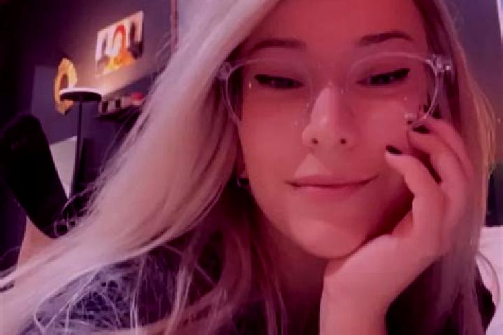 Lucy, 26, a blonde grey-eyed ebony companion based in Chilas. Offering Roleplay, OWO. Available for incall and outcall, day and evening dates.