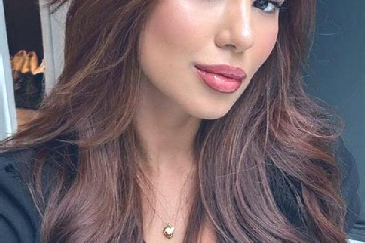 Lucy, 26, a chestnut brown-eyed latina companion based in Ban Boun-Nua. Offering Travel Companion, A-Level, Deep French Kissing, Tantra. Available for incall...