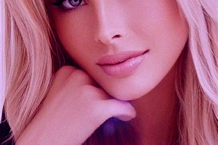 Lucy, 26, a dark blonde blue-eyed caucasian companion based in Valani de Pomezeu. Offering Deep French Kissing, Massage, GFE, Fetish. Available for incall an...