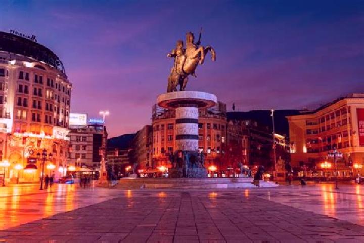 Lucy, 26 — Escort in Sekirnik, North Macedonia