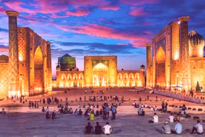 Lucy, 26 — Escort in Zarbdor Shaharchasi, Uzbekistan