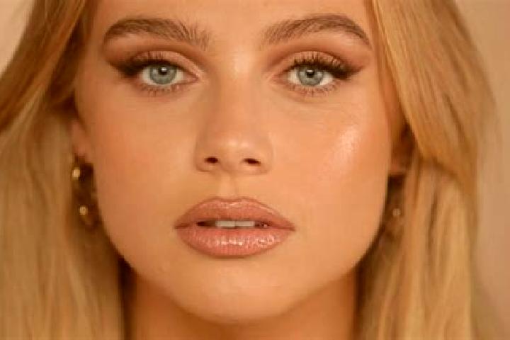 Lucy, 27, a platinum blonde blue-eyed slavic companion based in Americana. Offering Deep French Kissing, 69, BDSM, Roleplay. Available for incall and outcall...