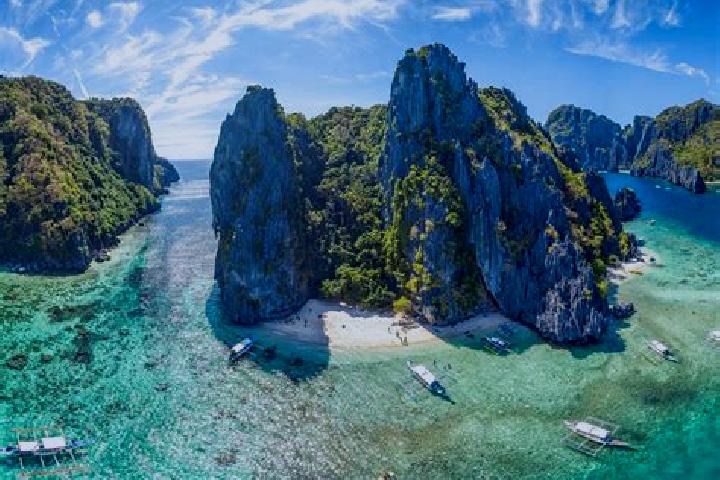 Lucy, 27 — Escort in Camangcamang, Philippines