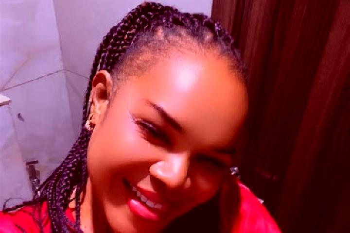 Lucy, 27 — Escort in Ezillo, Nigeria