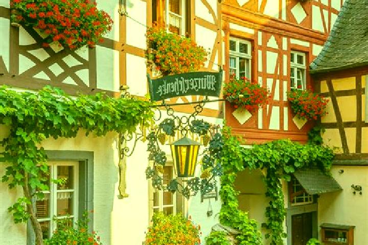 Lucy, 27 — Escort in Ratzlingen, Germany