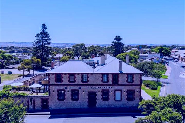 Lucy, 28, a black dark-eyed mixed companion based in Goolwa South. Offering Dinner Date, Erotic Massage, Overnight. Available for incall and outcall, day and...