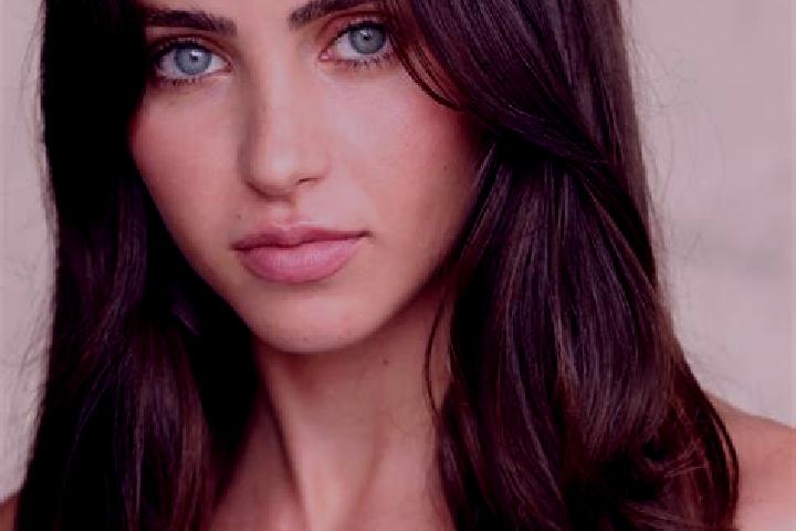 Lucy, 28, a blonde brown-eyed european companion based in Samarate. Offering Party Girl, Girlfriend Experience, Travel Companion, 69. Available for incall an...
