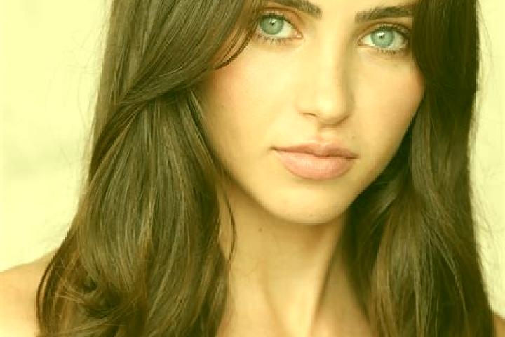 Lucy, 28, a brunette blue-eyed caribbean companion based in Pesche. Offering Girlfriend Experience, Prostate Massage, Erotic Massage, Roleplay, Duos. Availab...
