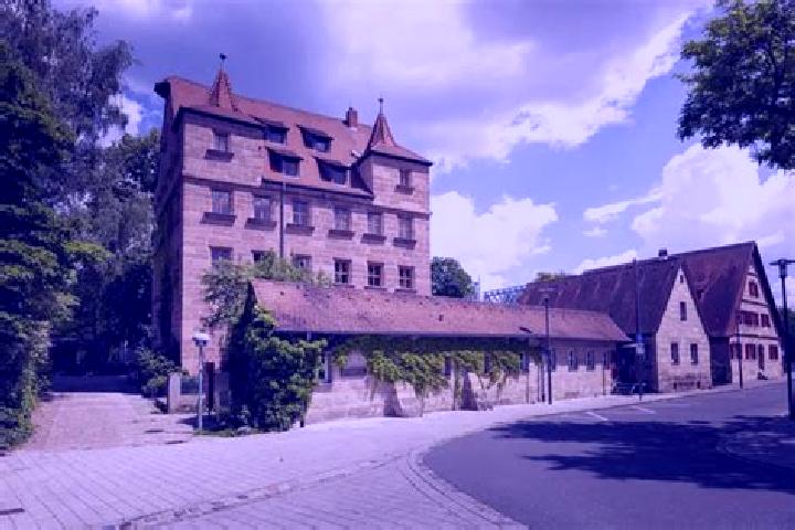 Lucy, 28 — Escort in Feucht, Germany