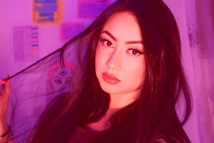 Lucy, 28 — Escort in Firuz Salar, Iran