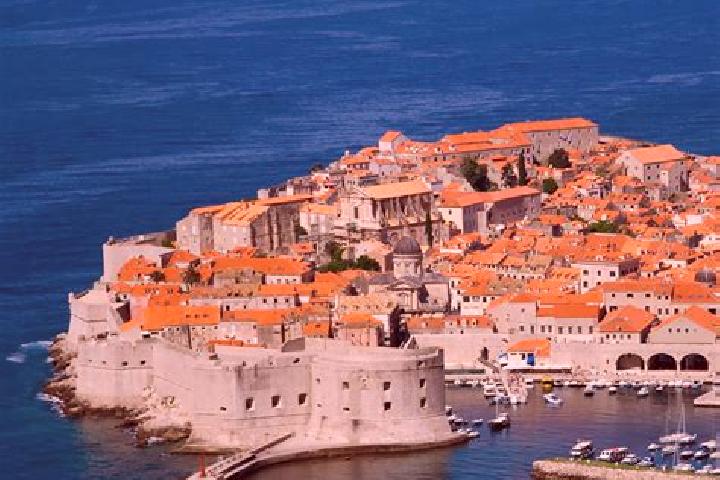 Lucy, 28 — Escort in Jarmina, Croatia