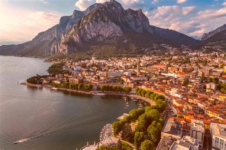 Lucy, 28 — Escort in Malgrate, Italy
