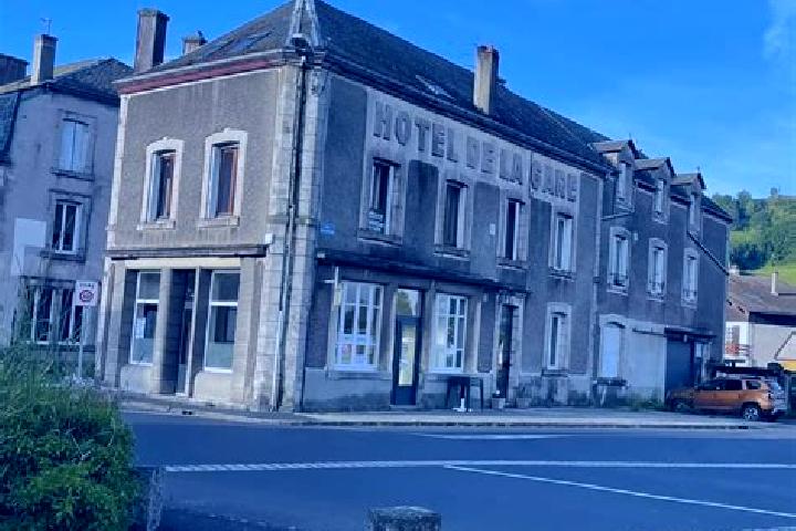 Lucy, 28 — Escort in Riom-es-Montagnes, France
