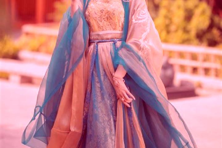 Lucy, 28 — Escort in Shixi, China