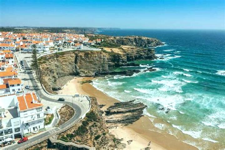 Lucy, 28 — Escort in Zambujeira do Mar, Portugal