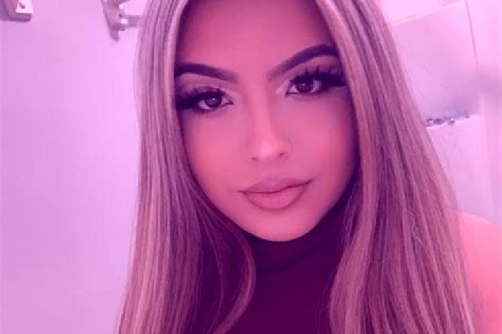 Lucy, 29, a blonde brown-eyed latina companion based in Haveluloto. Offering 69, Striptease, Girlfriend Experience, Massage. Available for incall and outcall...
