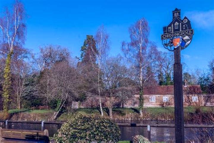 Lucy, 29 — Escort in Chiddingfold, United Kingdom