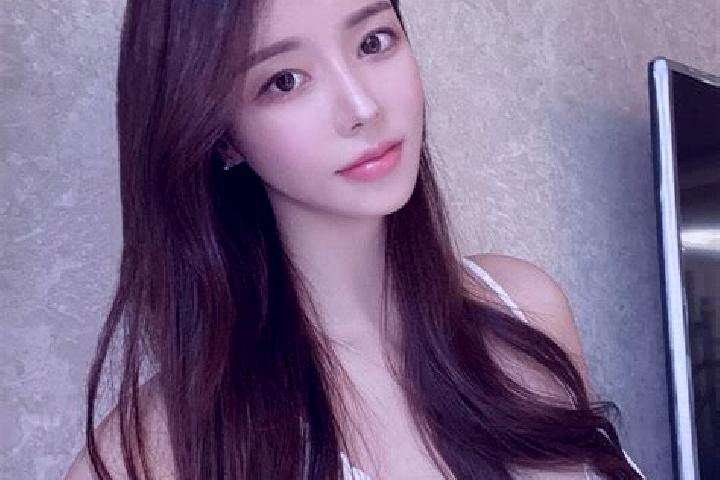 Lucy, 29 — Escort in Dover, Singapore
