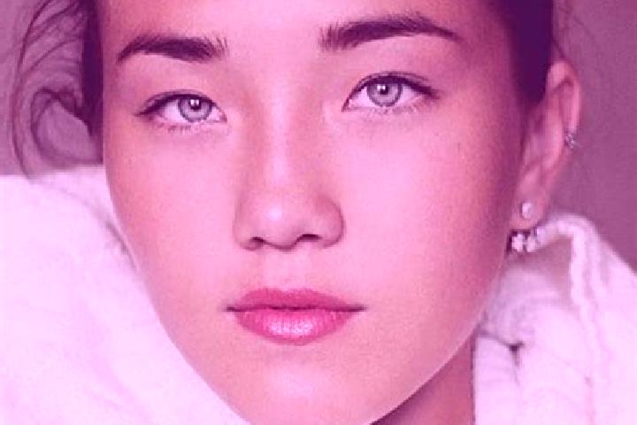 Lucy, 30, a red dark-eyed caucasian companion based in Rauna. Offering Deep French Kissing, OWO, BDSM, Overnight. Available for incall and outcall, day and e...