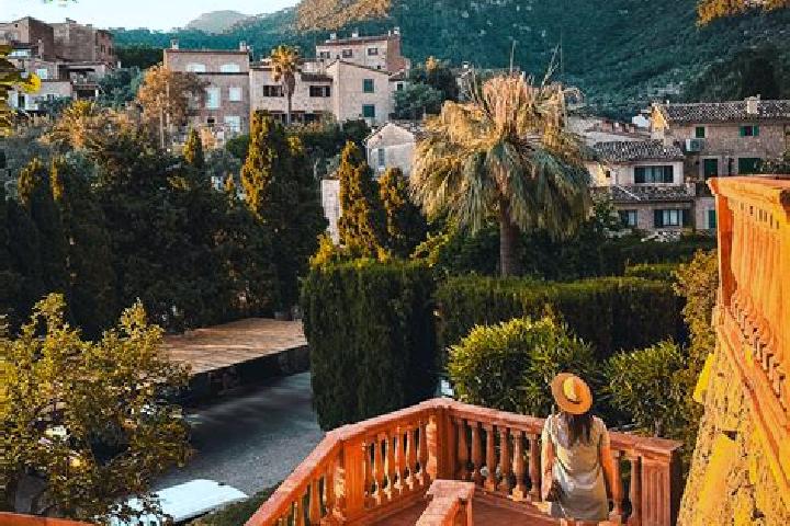 Lucy, 30 — Escort in Deia, Spain