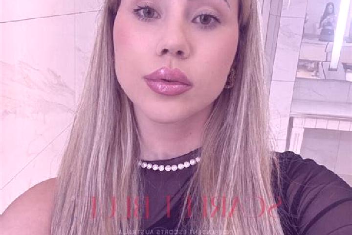 Lucy, 30 — Escort in Francisco Macedo, Brazil