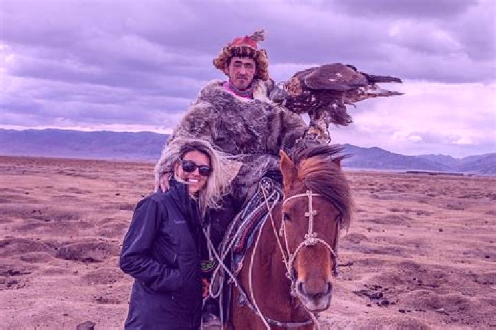 Lucy, 30 — Escort in Tsomog, Mongolia