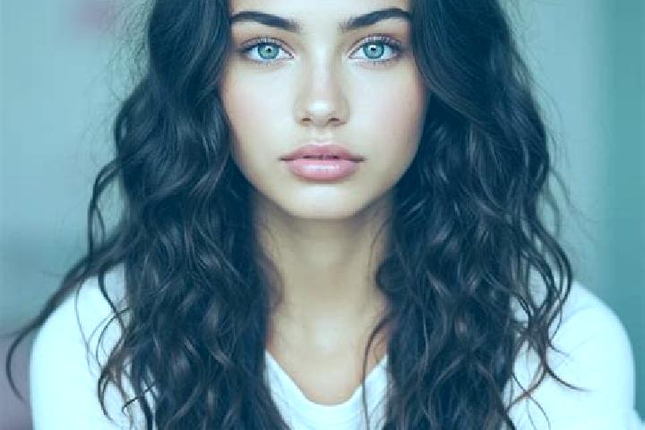 Lucy, 31, a auburn amber-eyed mediterranean companion based in Ineangan. Offering Striptease, Party Girl, BDSM, Prostate Massage. Available for incall and ou...