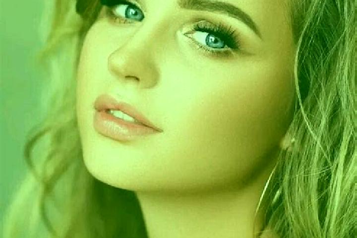 Lucy, 31, a dark blonde blue-eyed european companion based in Miyaodai. Offering 69, Deep French Kissing, Couples, Domination. Available for incall and outca...
