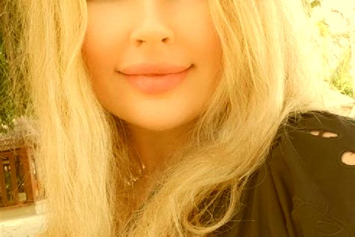 Lucy, 31, a dark blonde grey-eyed caribbean companion based in Renningen. Offering BDSM, Couples, Tantra, GFE. Available for incall and outcall, overnight bo...