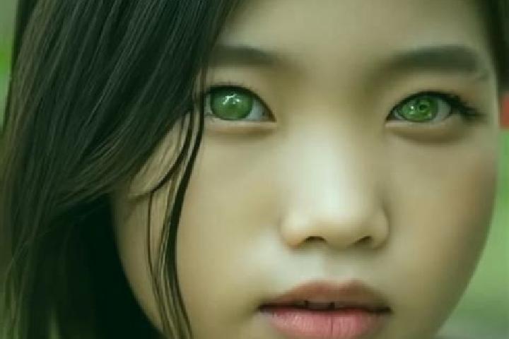 Lucy, 31, a red green-eyed asian companion based in Njala. Offering Prostate Massage, Tantra. Available for incall and outcall, overnight bookings available.
