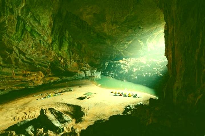 Lucy, 31 — Escort in Cave, Italy