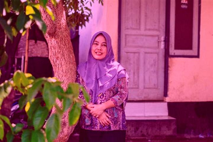 Lucy, 31 — Escort in Mambalan, Indonesia