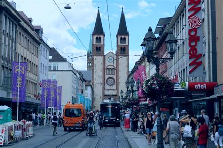 Lucy, 31 — Escort in Marktsteft, Germany